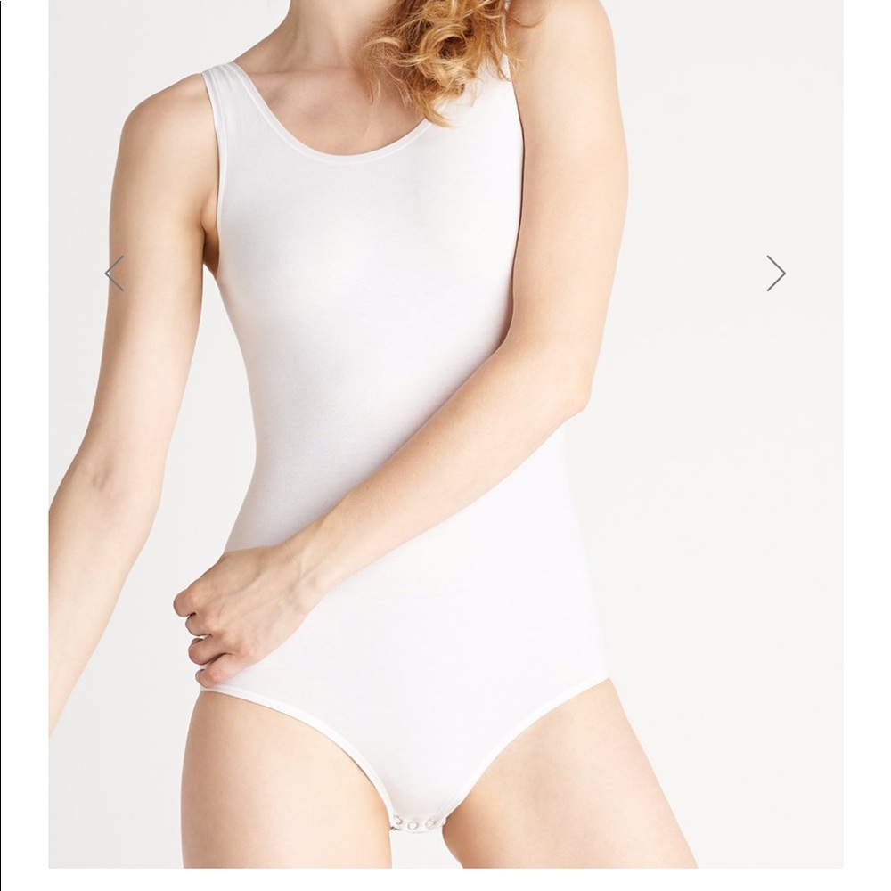 NWT- Yummie Scoop Neck Bodysuit